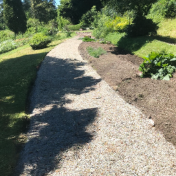 Pose de gravier blanc pour allée-chemin Saint-Gilles